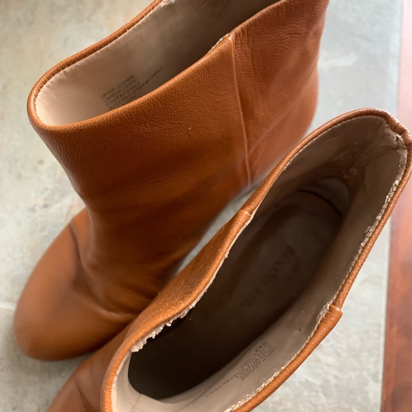 Banana Republic Tamsin Bootie - Picture 3 of 4